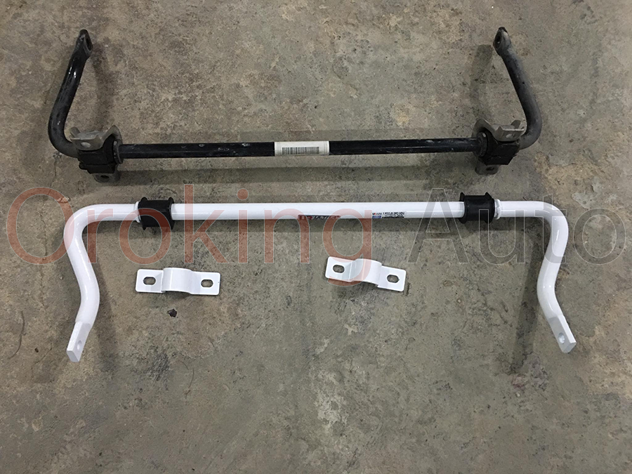 Thanh chống lật sau Ford Focus chính hãng Ultra Racing thiết kế chính xác theo xe