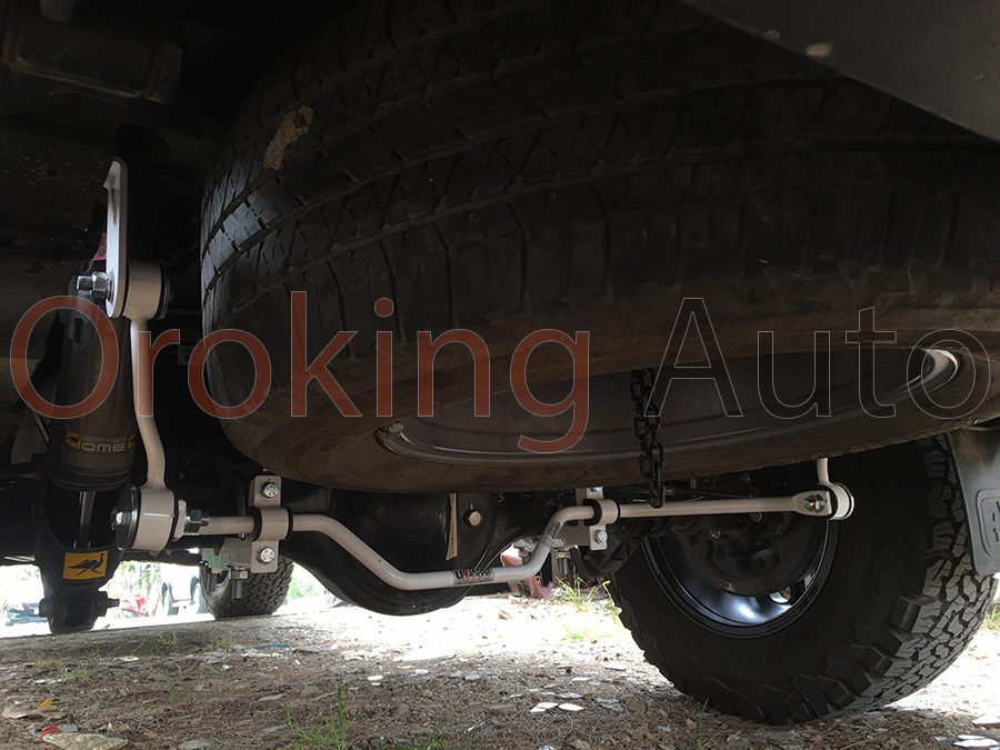 thanh-chong-lat-sau-ford-ranger-chinh-hang-ultra-racing (3)