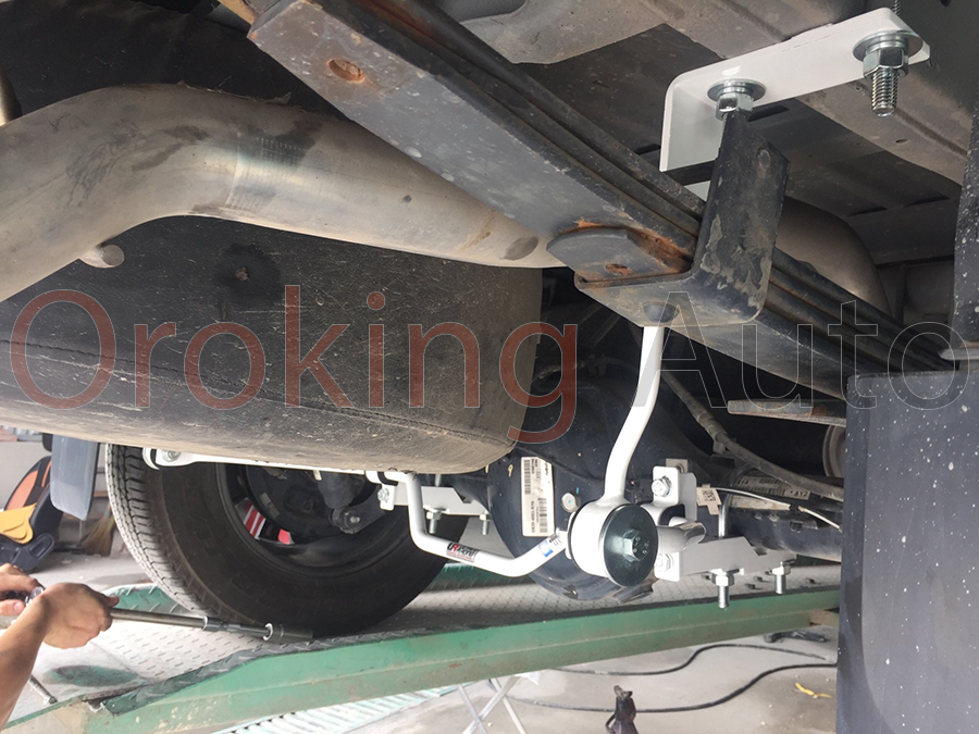 thanh-chong-lat-sau-ford-ranger-chinh-hang-ultra-racing (5)