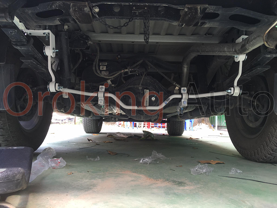 thanh-chong-lat-sau-ford-ranger-chinh-hang-ultra-racing (9)