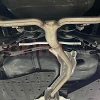 Thanh giằng Ultra Racing giúp cải thiện khả năng ôm cua