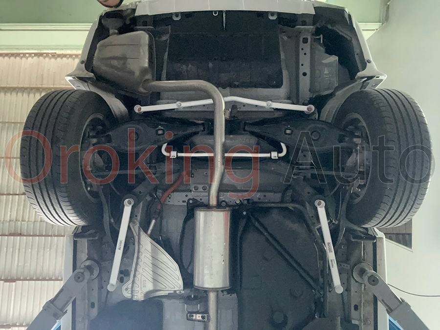 Thanh chống lật sau Honda CRV 7 chỗ 2024 chính hãng Ultra Racing