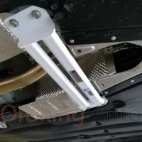 Thanh giằng gầm giữa Honda Civic chính hãng Ultra Racing