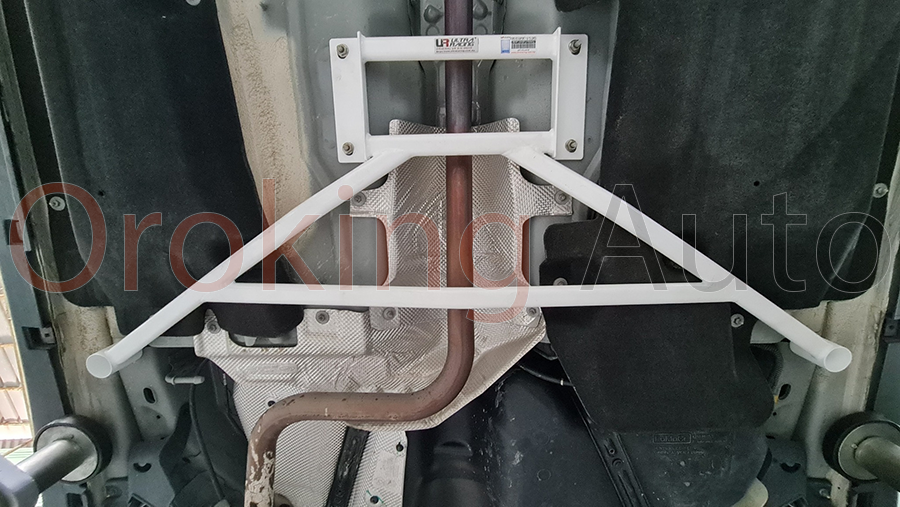 Thanh giằng gầm sau Ford EcoSport 2019 chính hãng Ultra Racing