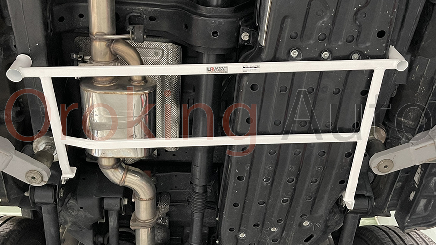 thanh-giang-gam-sau-ford-everest-chinh-hang-ultra-racing (2)