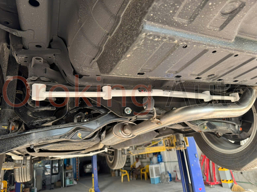 Thanh giằng gầm sau Honda CRV 5 chỗ 2024 chính hãng Ultra Racing