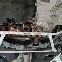 Thanh giằng gầm trước Ford EcoSport 2019 chính hãng Ultra Racing