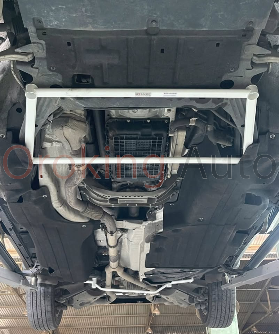 Thanh giằng gầm trước Ford Explorer chính hãng Ultra Racing