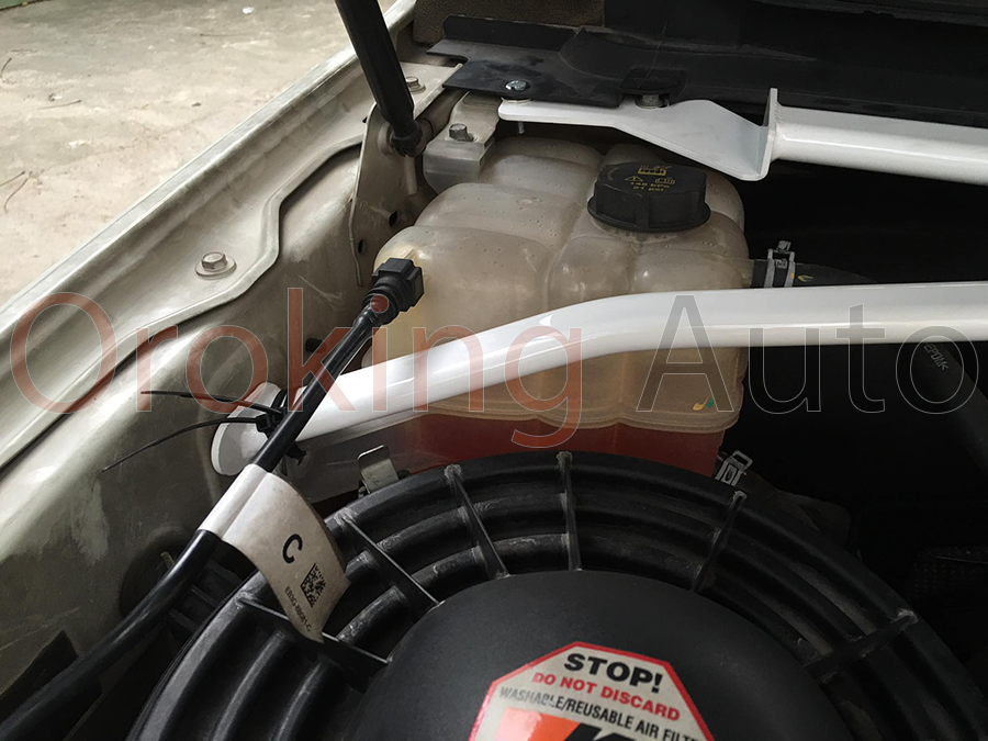 thanh-giang-khoang-may-ford-ranger-chinh-hang-ultra-racing (5)