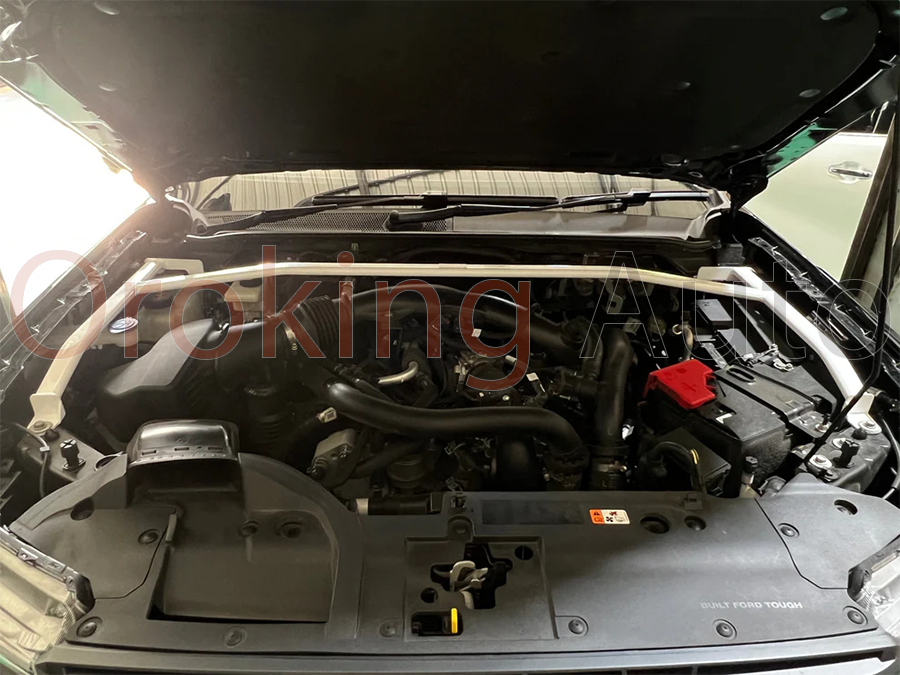 Độ thanh giằng khoang máy Ford Ranger P703 chính hãng Ultra Racing