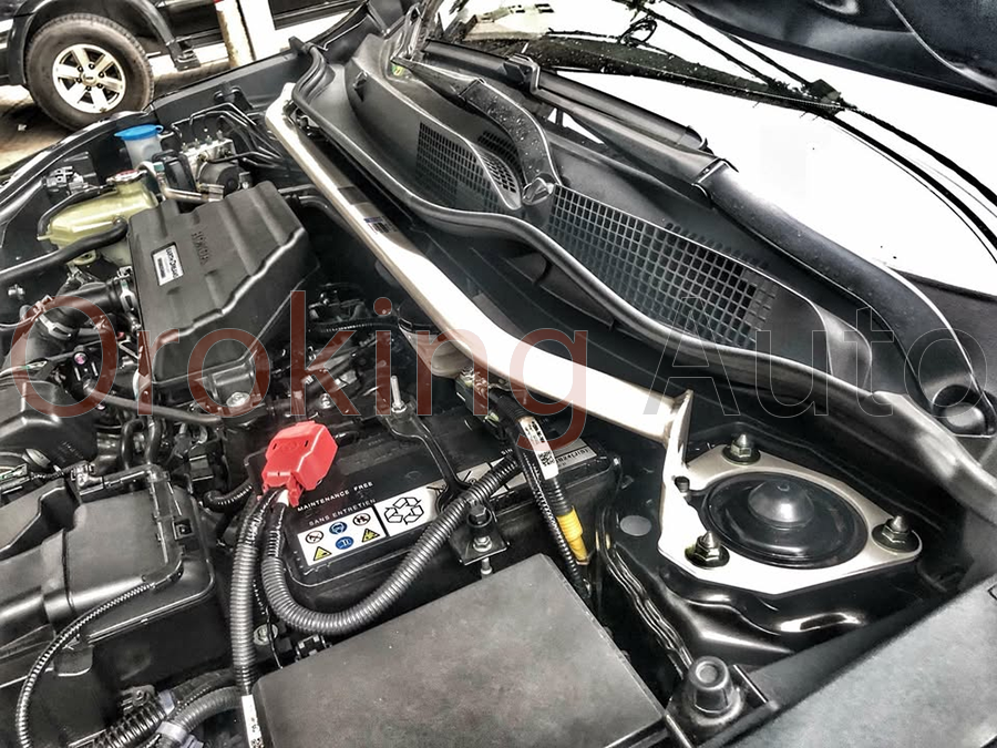 Độ thanh giằng khoang máy Honda CRV chính hãng Ultra Racing