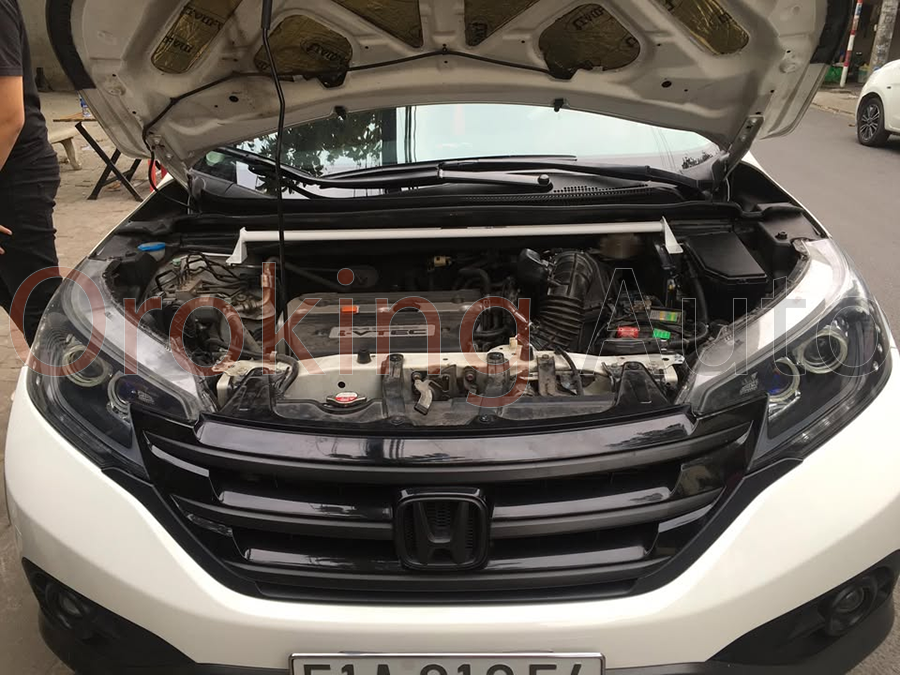 thanh-giang-khoang-may-honda-crv-chinh-hang-ultra-racing (2)