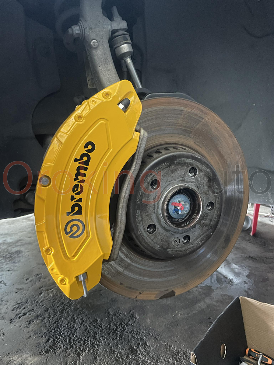 Ốp heo dầu Brembo cho Mercedes GLC 300 chính hãng