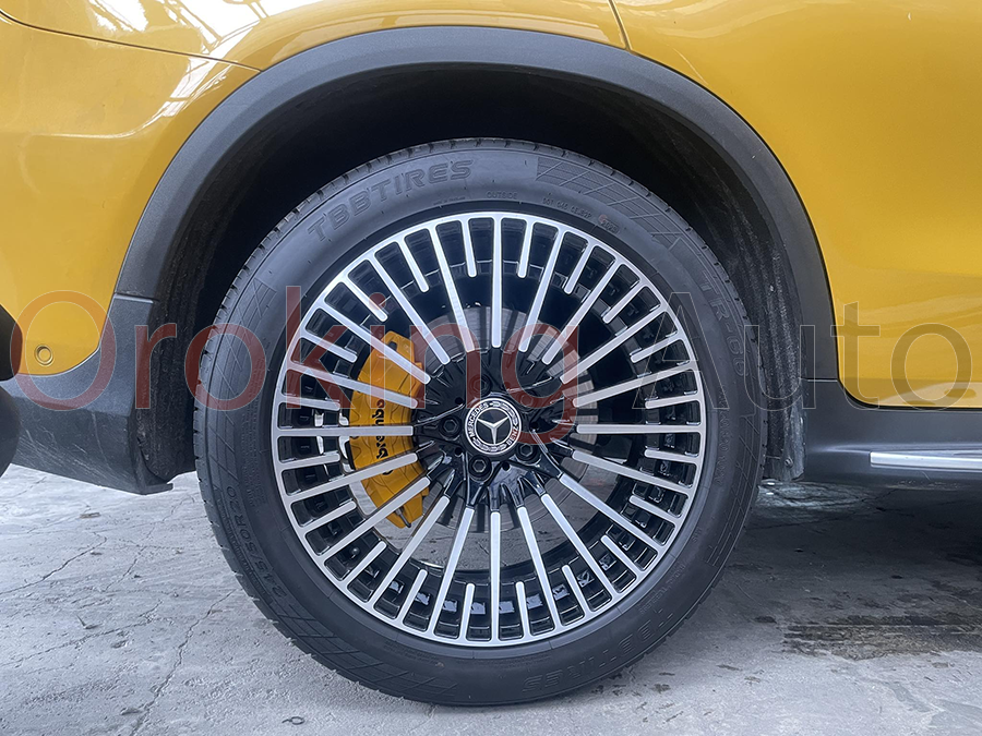 Ốp Heo Dầu Brembo Cho Mercedes GLC 300
