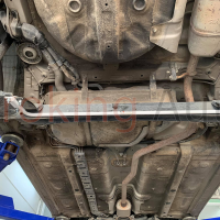 Thanh chống lật sau Hyundai i10 chính hãng Ultra Racing