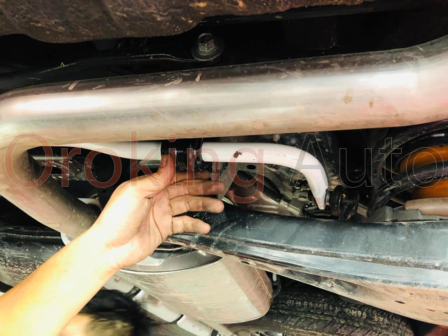 thanh-chong-lat-sau-kia-sedona-chinh-hang-ultra-racing (5)