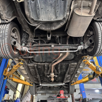 Thanh chống lật sau Toyota Altis 1.8G chính hãng Ultra Racing