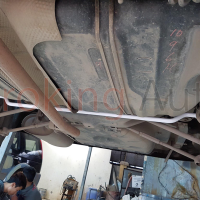 Thanh giằng Ultra Racing giúp cải thiện khả năng ôm cua