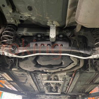 Thanh giằng Ultra Racing giúp cải thiện khả năng ôm cua