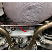 Thanh chống lật sau Vinfast Lux A 2.0 chính hãng Ultra Racing