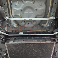 Thanh giằng Ultra Racing giúp cải thiện khả năng ôm cua