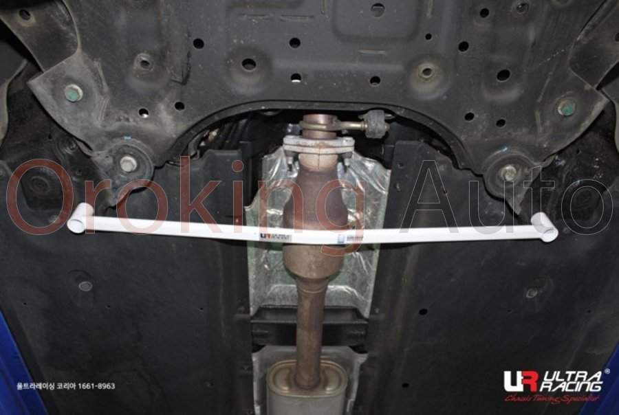 thanh-giang-gam-giua-kia-sedona-chinh-hang-ultra-racing (1)