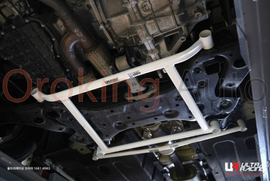 thanh-giang-gam-giua-kia-sedona-chinh-hang-ultra-racing (4)