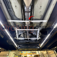 Thanh giằng gầm giữa Toyota Camry chính hãng Ultra Racing