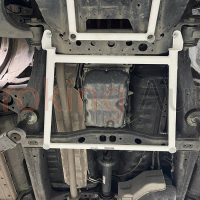 Thanh giằng gầm giữa Toyota Fortuner chính hãng Ultra Racing