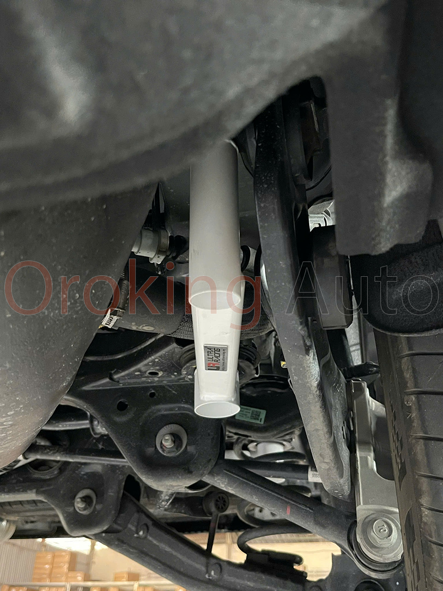 thanh-giang-gam-sau-hyundai-santafe-chinh-hang-ultra-racing (2)