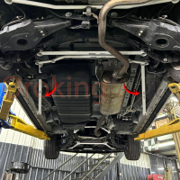 Thanh giằng gầm sau Toyota Alphard chính hãng Ultra Racing