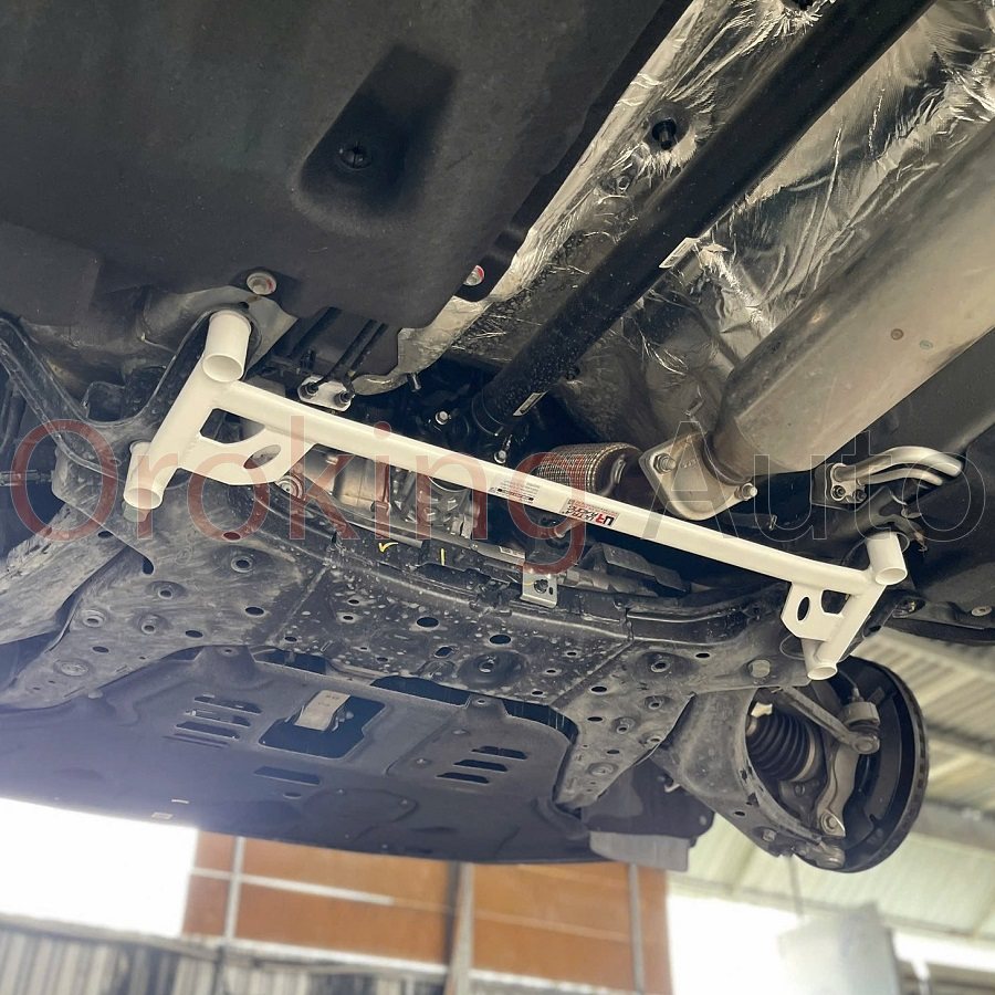 thanh-giang-gam-truoc-hyundai-santafe-chinh-hang-ultra-racing (4)