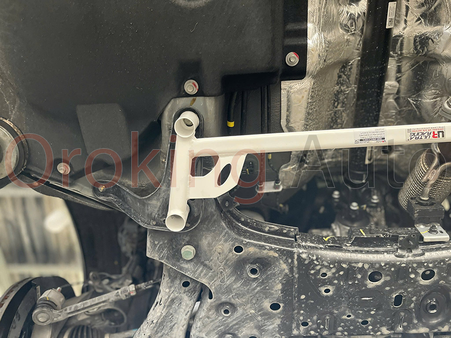 thanh-giang-gam-truoc-hyundai-santafe-chinh-hang-ultra-racing (6)