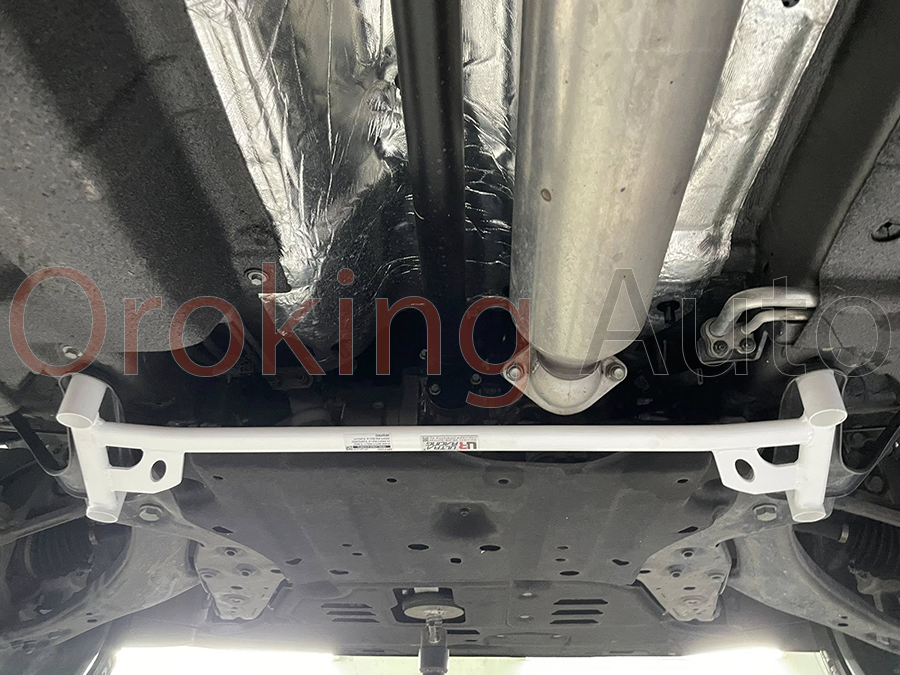 thanh-giang-gam-truoc-hyundai-santafe-chinh-hang-ultra-racing (8)