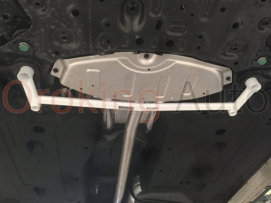 thanh-giang-gam-truoc-kia-carnival-chinh-hang-ultra-racing (2)