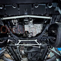 Thanh giằng gầm trước Toyota Innova chính hãng Ultra Racing