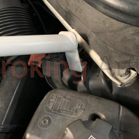 Độ thanh giằng khoang máy BMW X5 chính hãng Ultra Racing