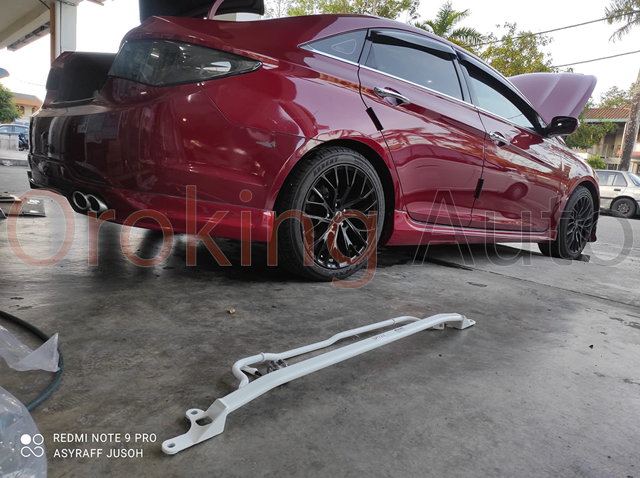 Độ thanh giằng khoang máy Hyundai Sonata chính hãng Ultra Racing