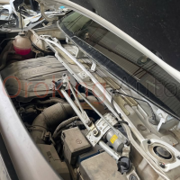 Thanh giằng khoang máy Kia Carnival chính hãng Ultra Racing