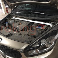 Thanh giằng khoang máy Kia Rondo chính hãng Ultra Racing
