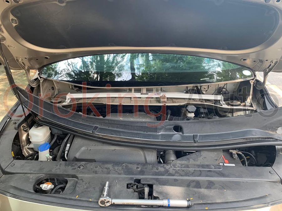 thanh-giang-khoang-may-kia-sedona-chinh-hang-ultra-racing (4)