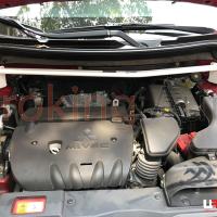 Thanh giằng khoang máy Mitsubishi Outlander chính hãng Ultra Racing