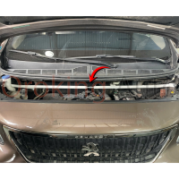 Thanh giằng khoang máy Peugeot Traveller chính hãng Ultra Racing