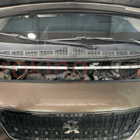 Độ thanh giằng khoang máy Peugeot Traveller chính hãng Ultra Racing