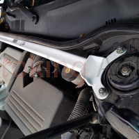 Độ thanh giằng khoang máy Toyota Camry 2013 - 2018 chính hãng Ultra Racing