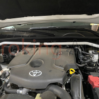 Thanh giằng khoang máy Toyota Hilux chính hãng Ultra Racing