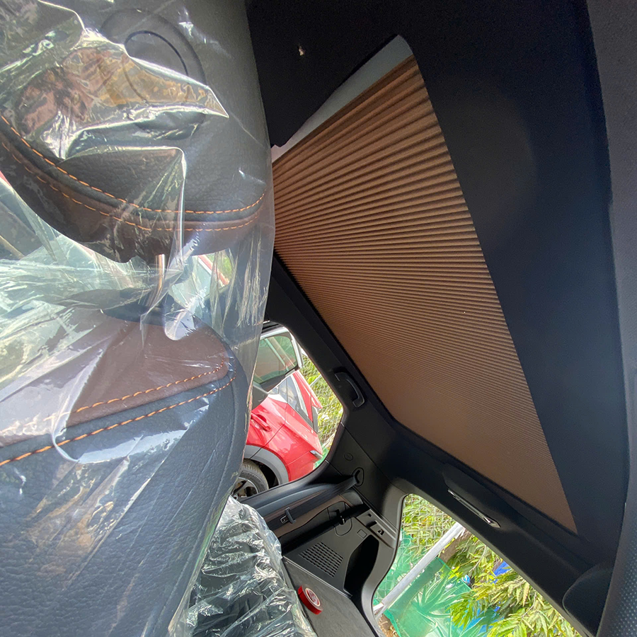 Rèm nóc Vinfast VF6 bản Mỹ màu nâu