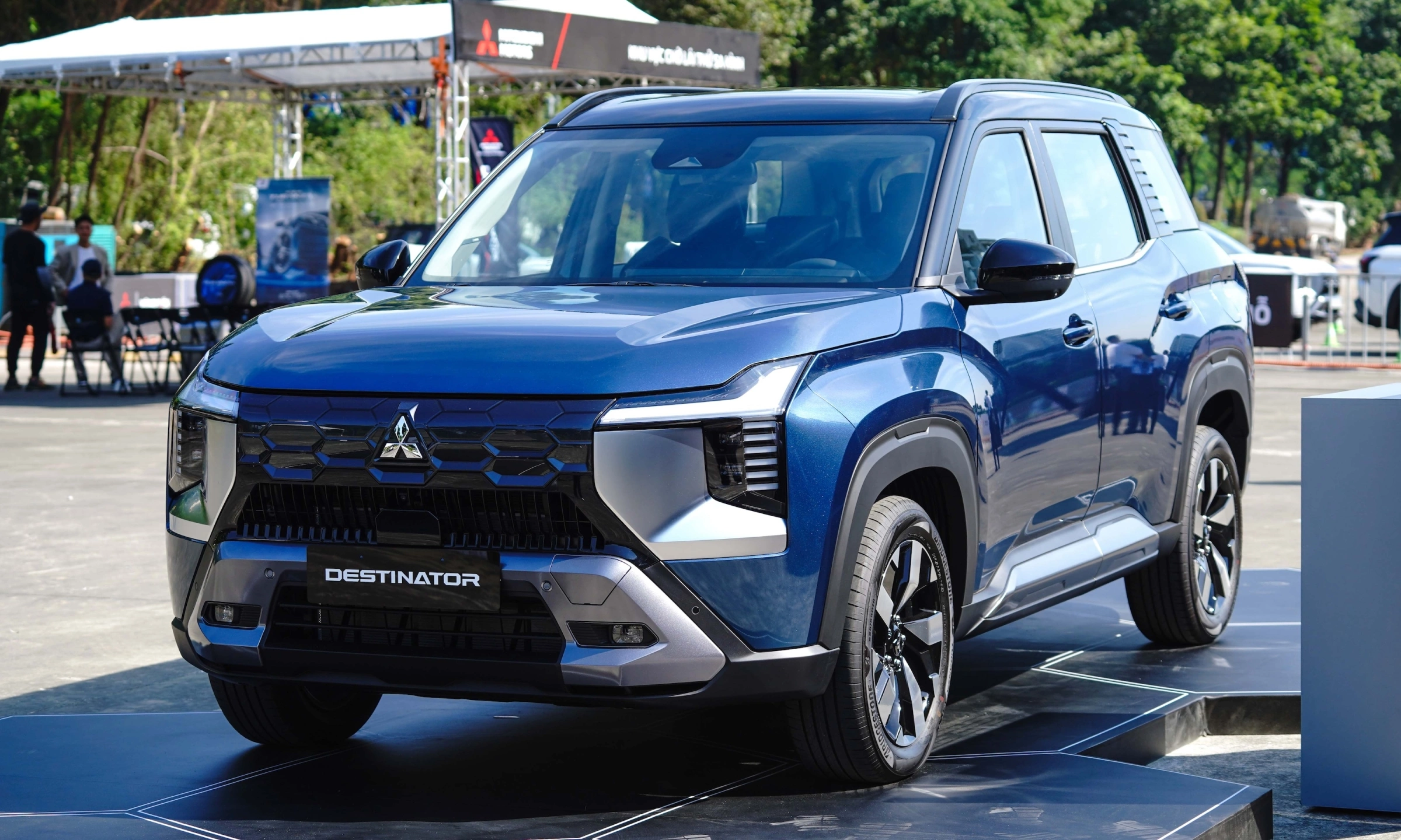 Độ Xe Mitsubishi Destinator