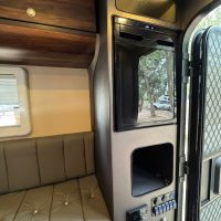 Thuê xe cắm trại F18 Eco